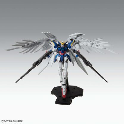 MG 1/100 Wing Gundam Zero EW Ver. Ka - Image 9